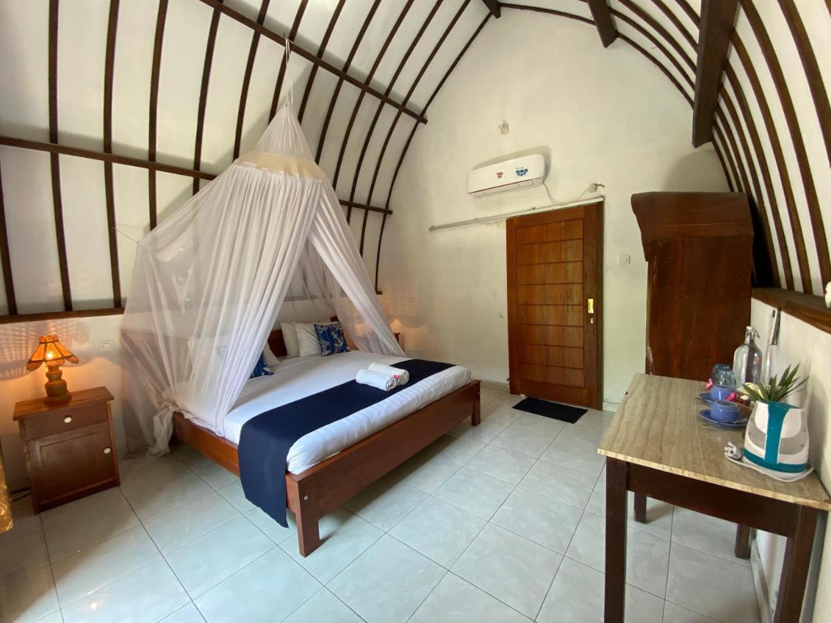 Mustika Ocean Lodge Gili Air Exterior photo